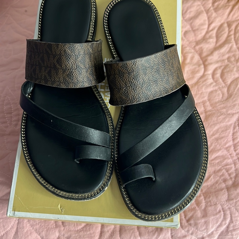 Mk sandals